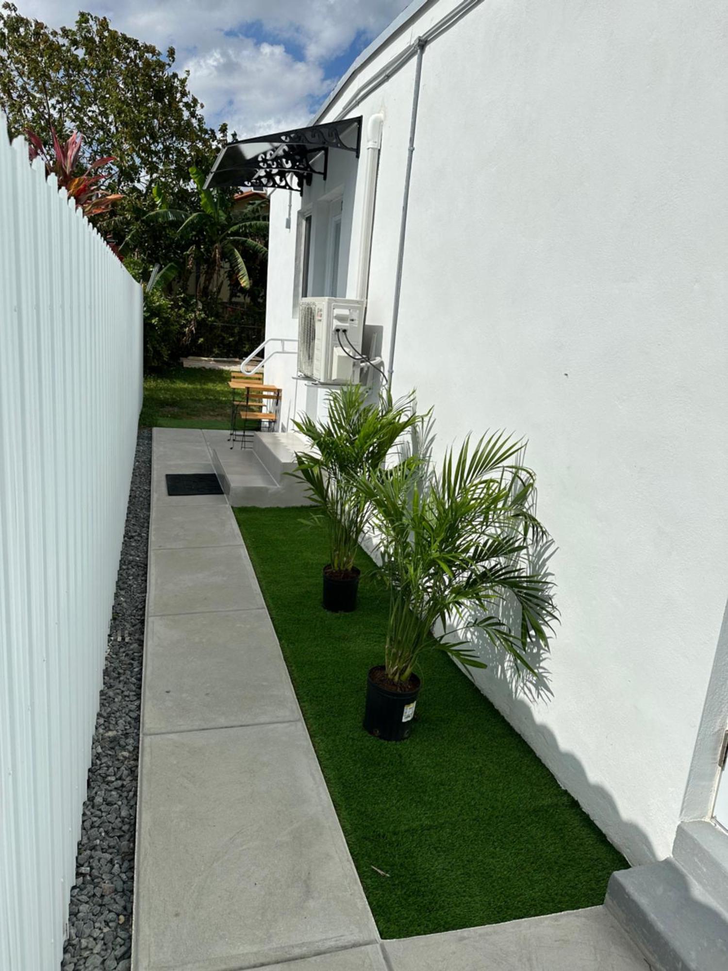 Lyz Miami Airport Exterior foto
